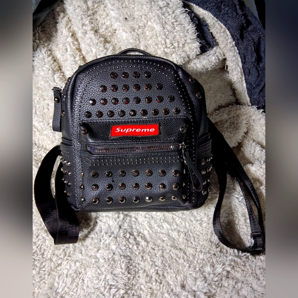 Small Supreme Studded Backpack Genuine Leather - Picture 1 of 2